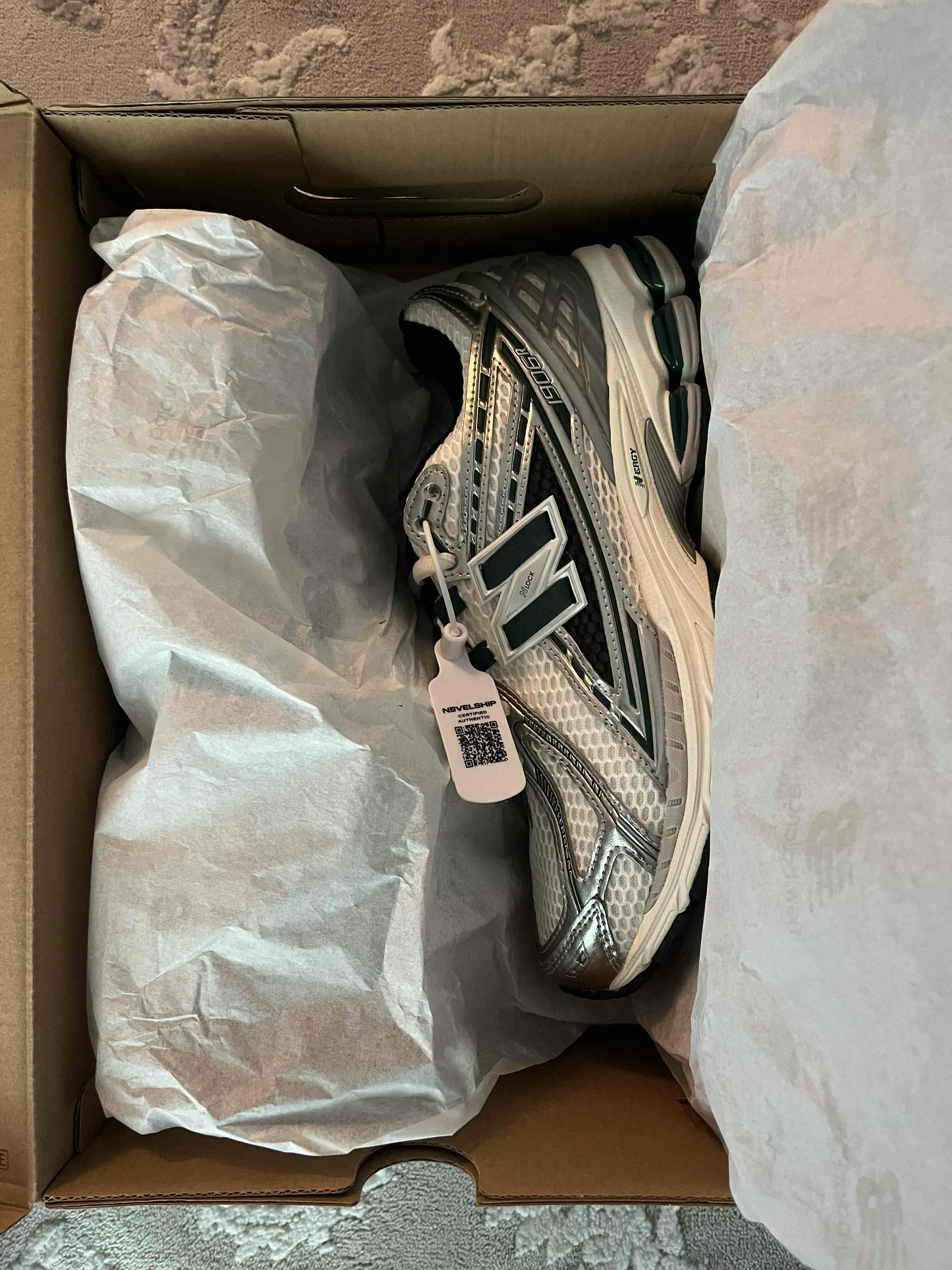 New Balance 1906R 'Silver Metallic Nightwatch Green' M1906REU