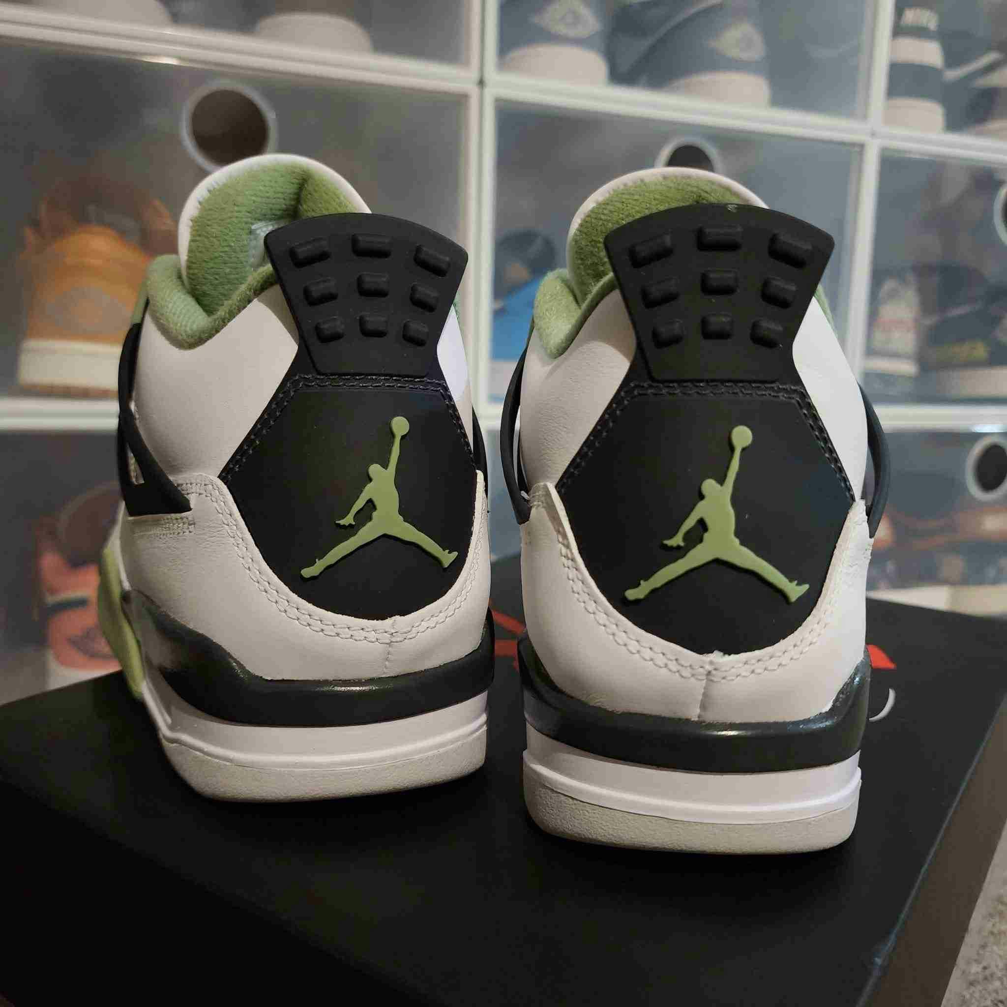 (Women) Air Jordan 4 'Seafoam' AQ9129-103