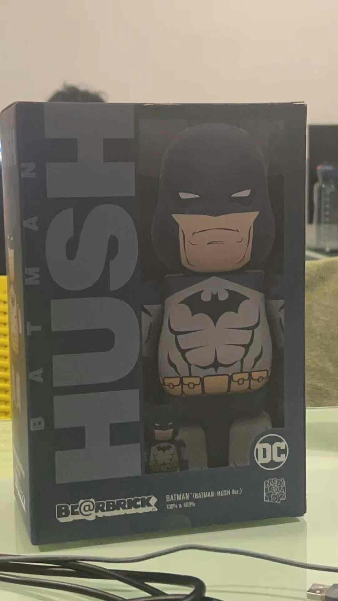 Bearbrick Batman Hush Ver. 100% & 400% Set