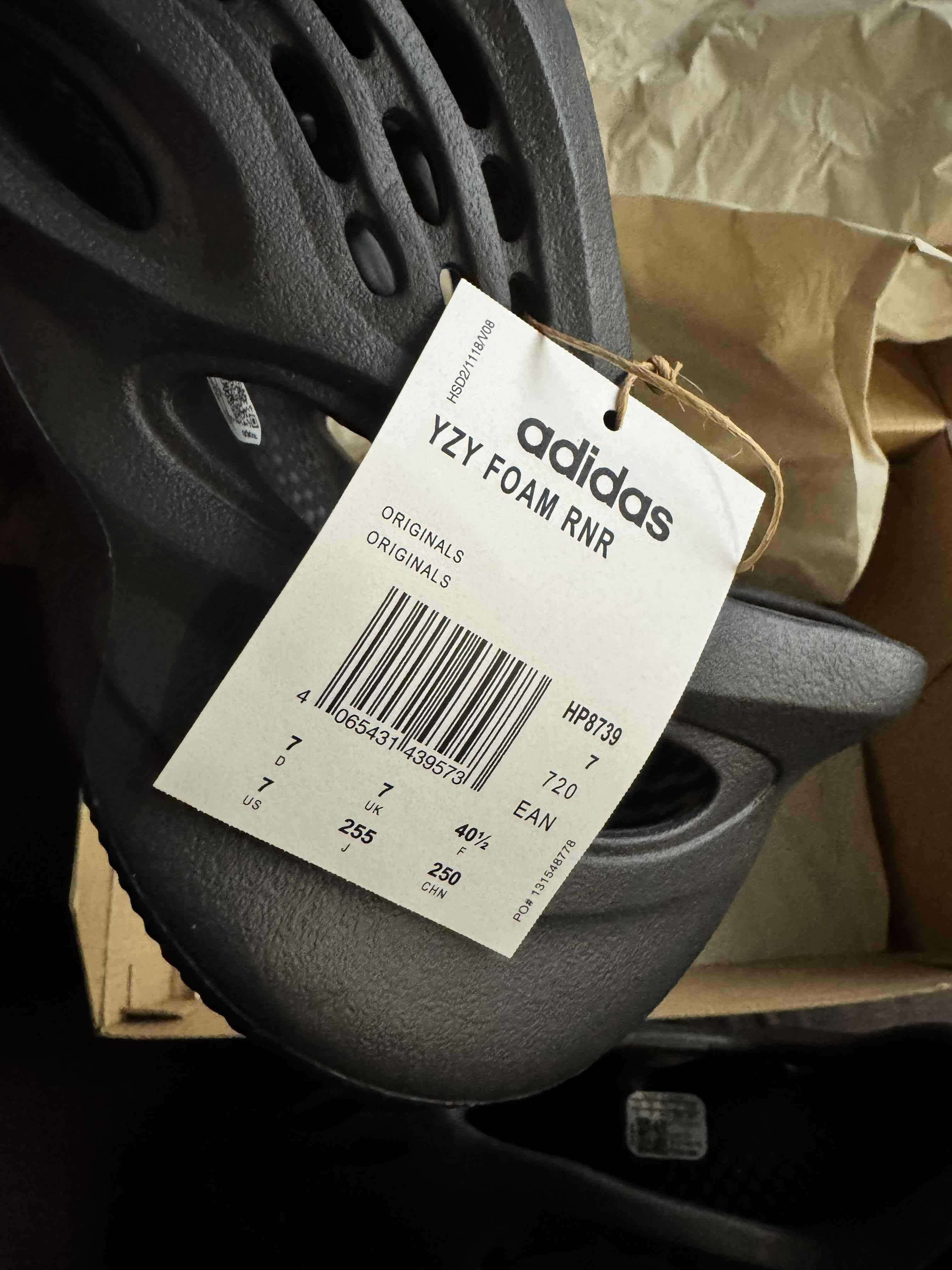adidas Yeezy Foam Runner 'Onyx' HP8739