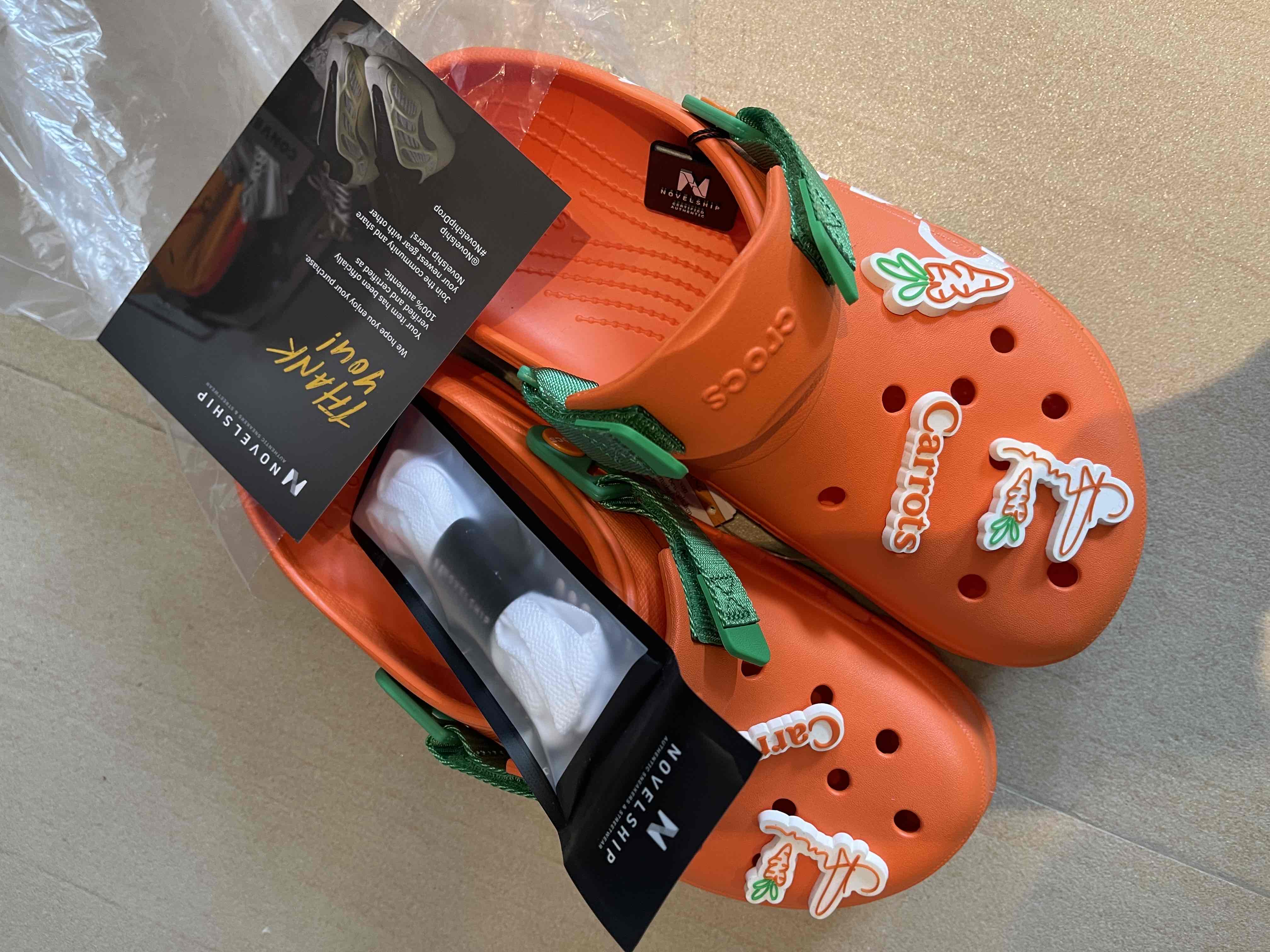 Anwar Carrots x Crocs Clog Orange 207266 810 207266 810