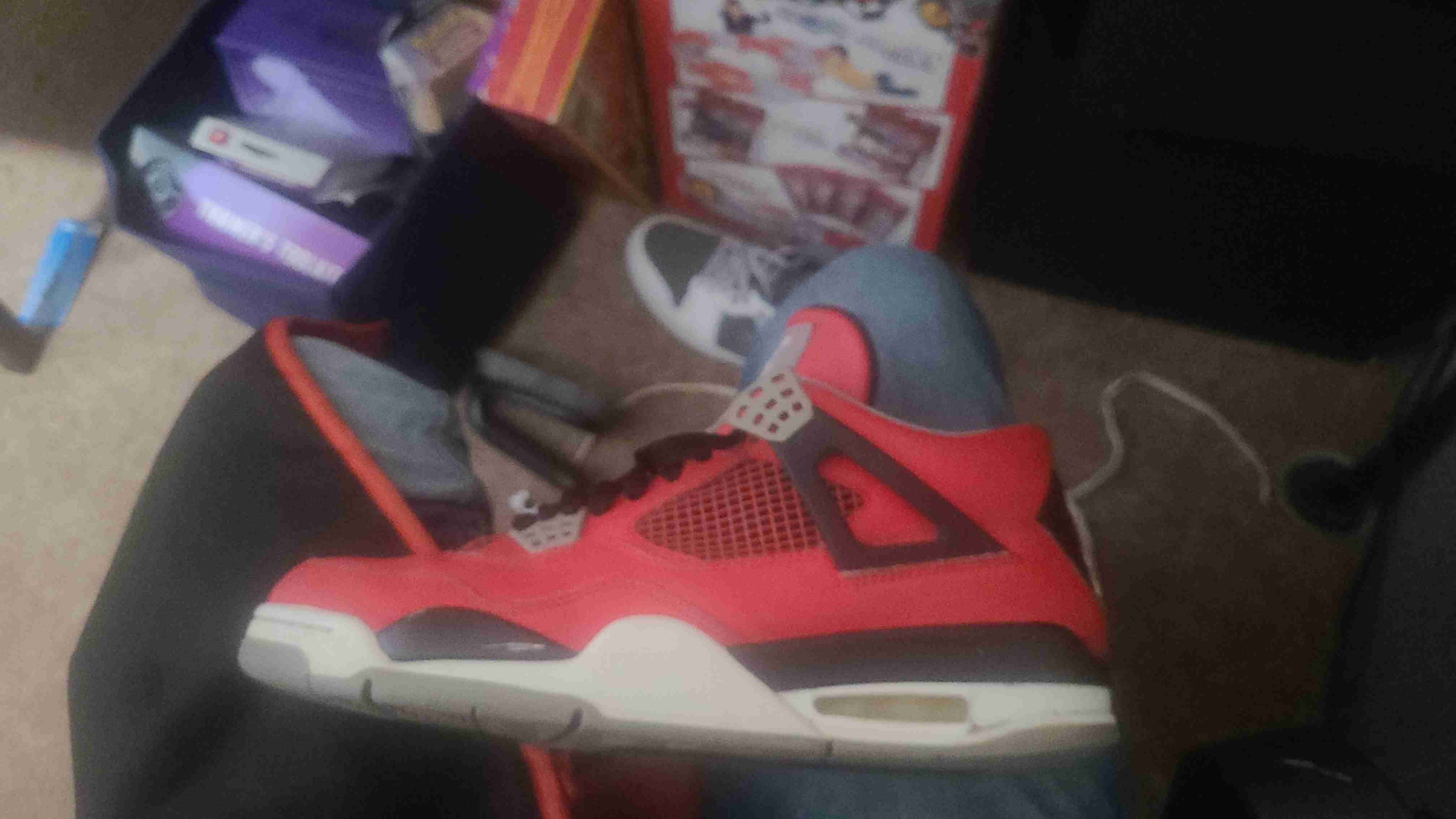 Jordan 4 toro shop bravo real vs fake