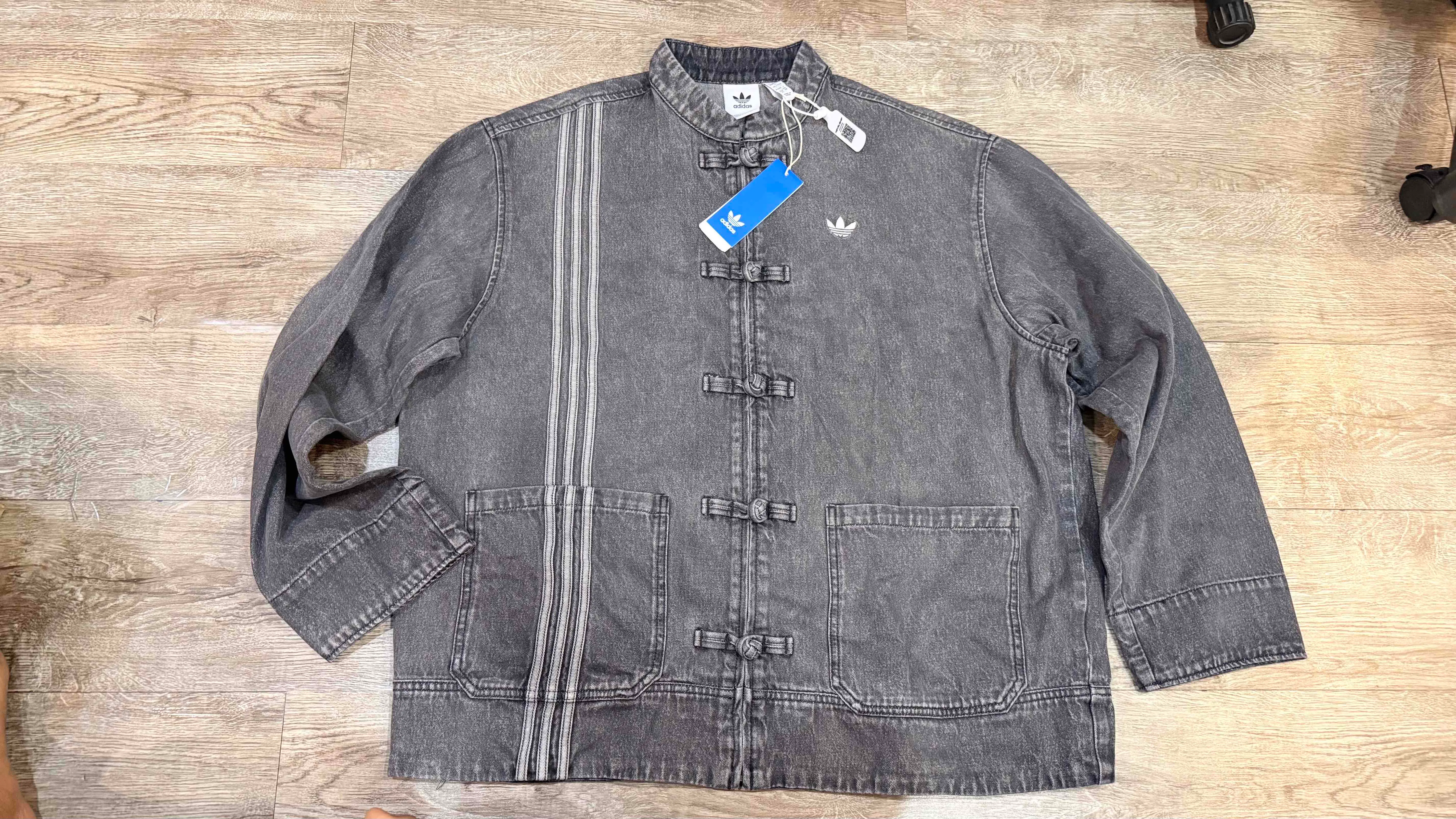 adidas Originals CTT 3.0 Year of the Snake Loose Denim Jacket Black Unisex JY8275