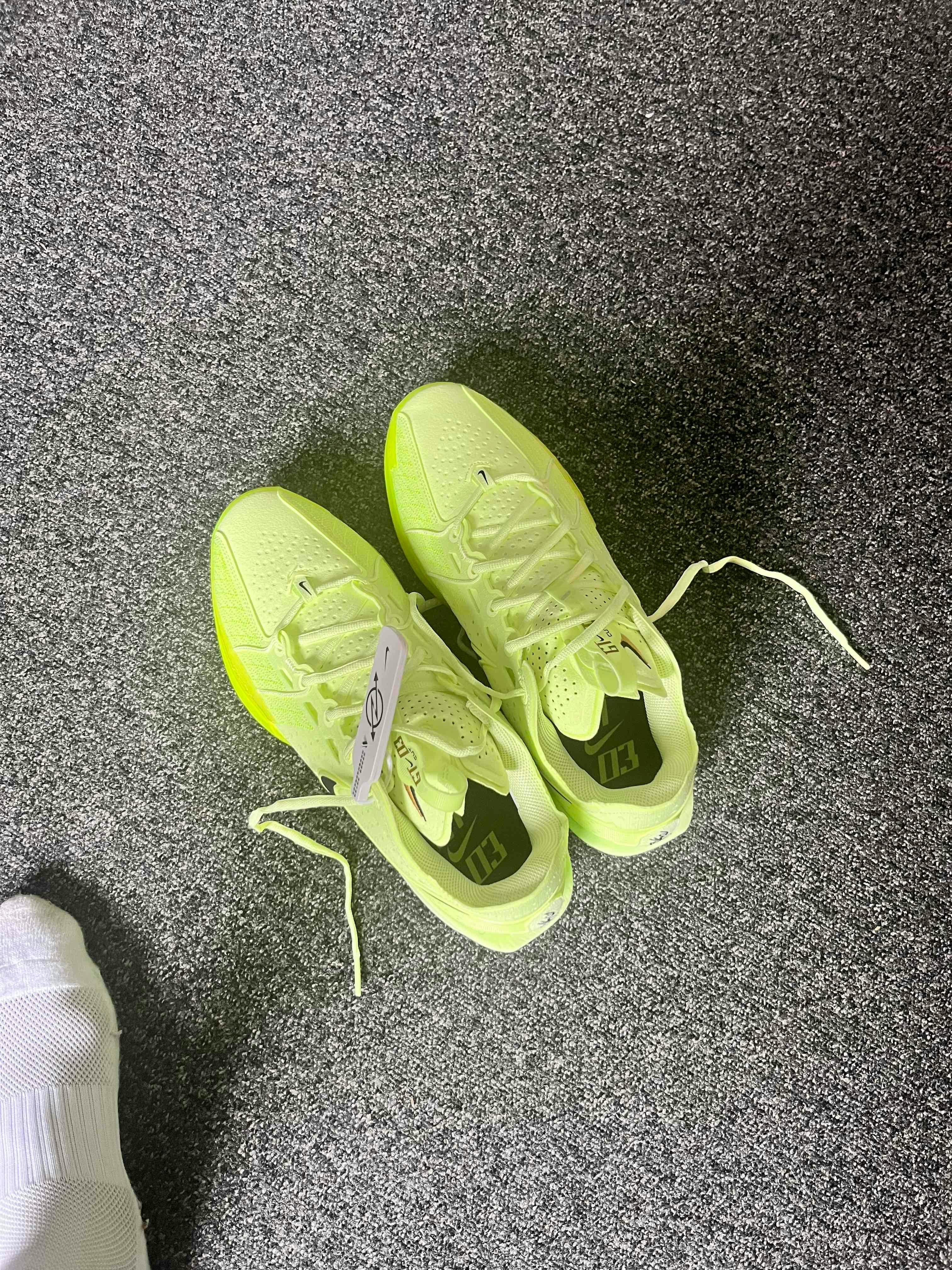 Nike G.T. Cut 3 EP 'Barry Bolt Bolt' DV2918-700