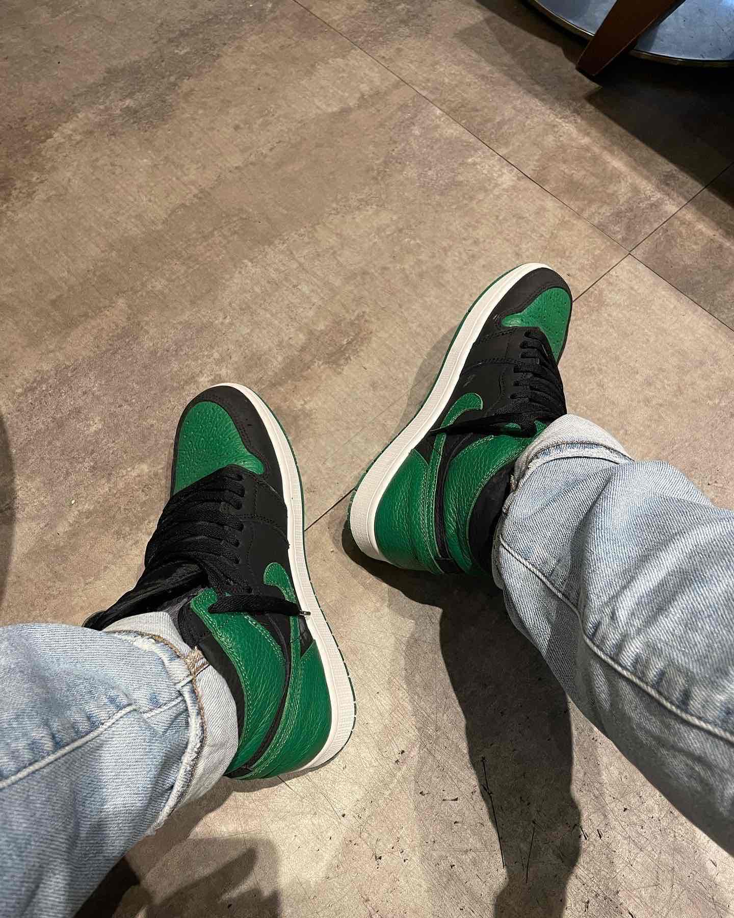 Jordan 1 pine clearance green mid on feet