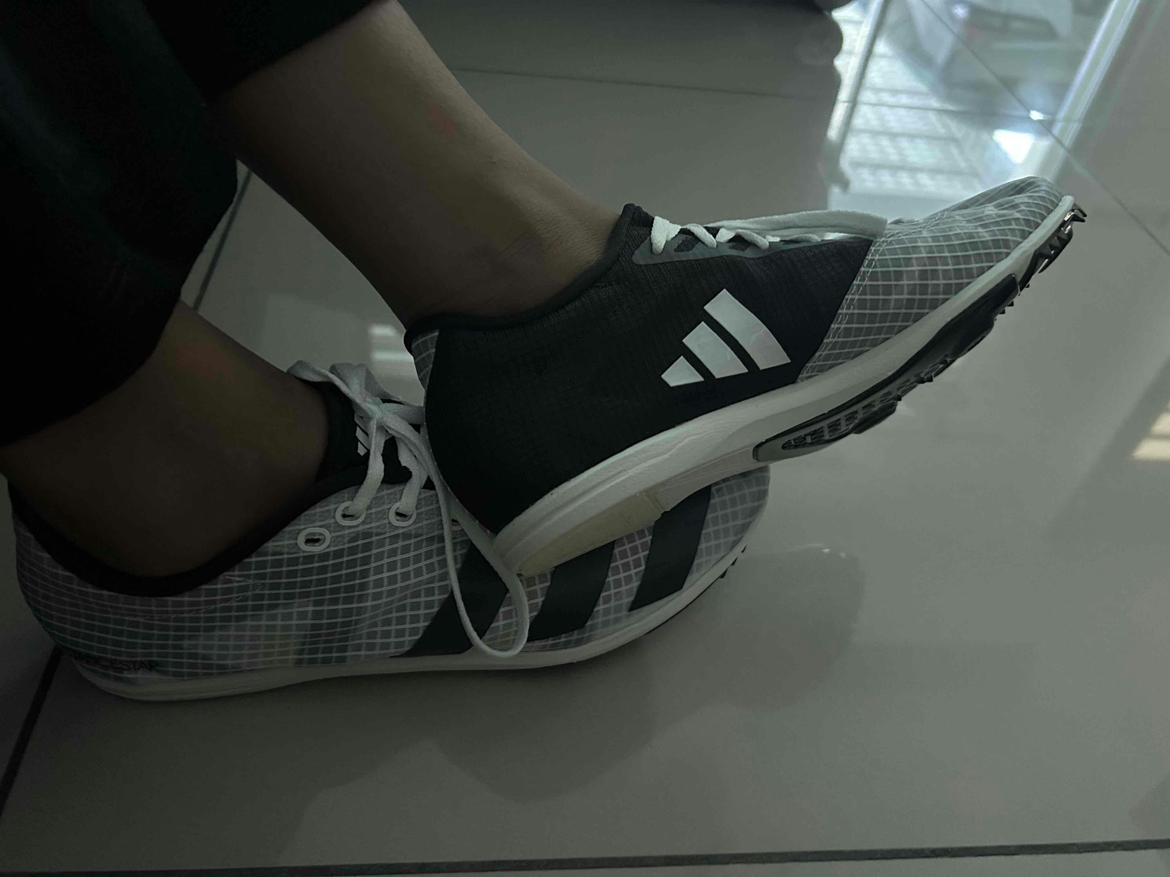 Adizero Distance Star IF9390