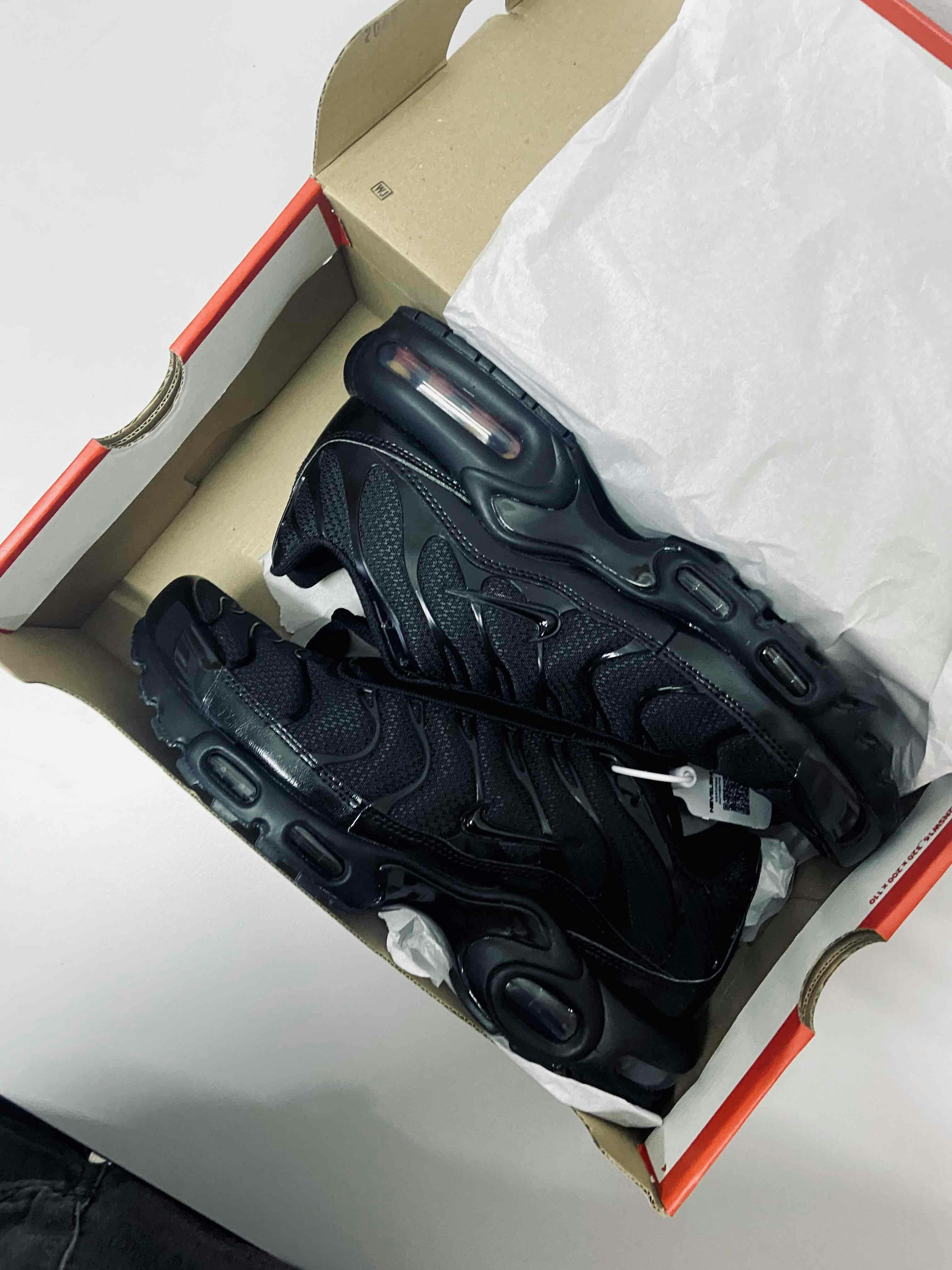 Nike Air Max Plus 'Triple Black' 604133-050