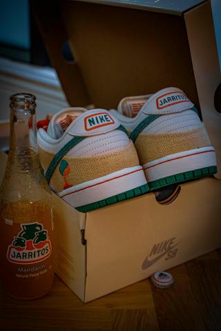 Jarritos x Nike SB Dunk Low 'Cream' FD0860-001 Jarritos x Nike SB Dunk Low 'Cream' FD0860-001