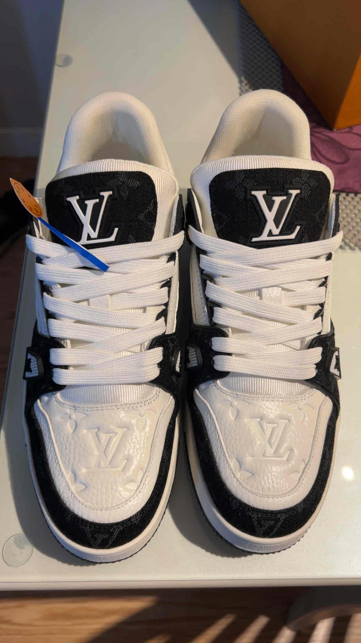 Louis Vuitton LV Trainer Sneakers 'Black White Rhinestones' 1ABM04