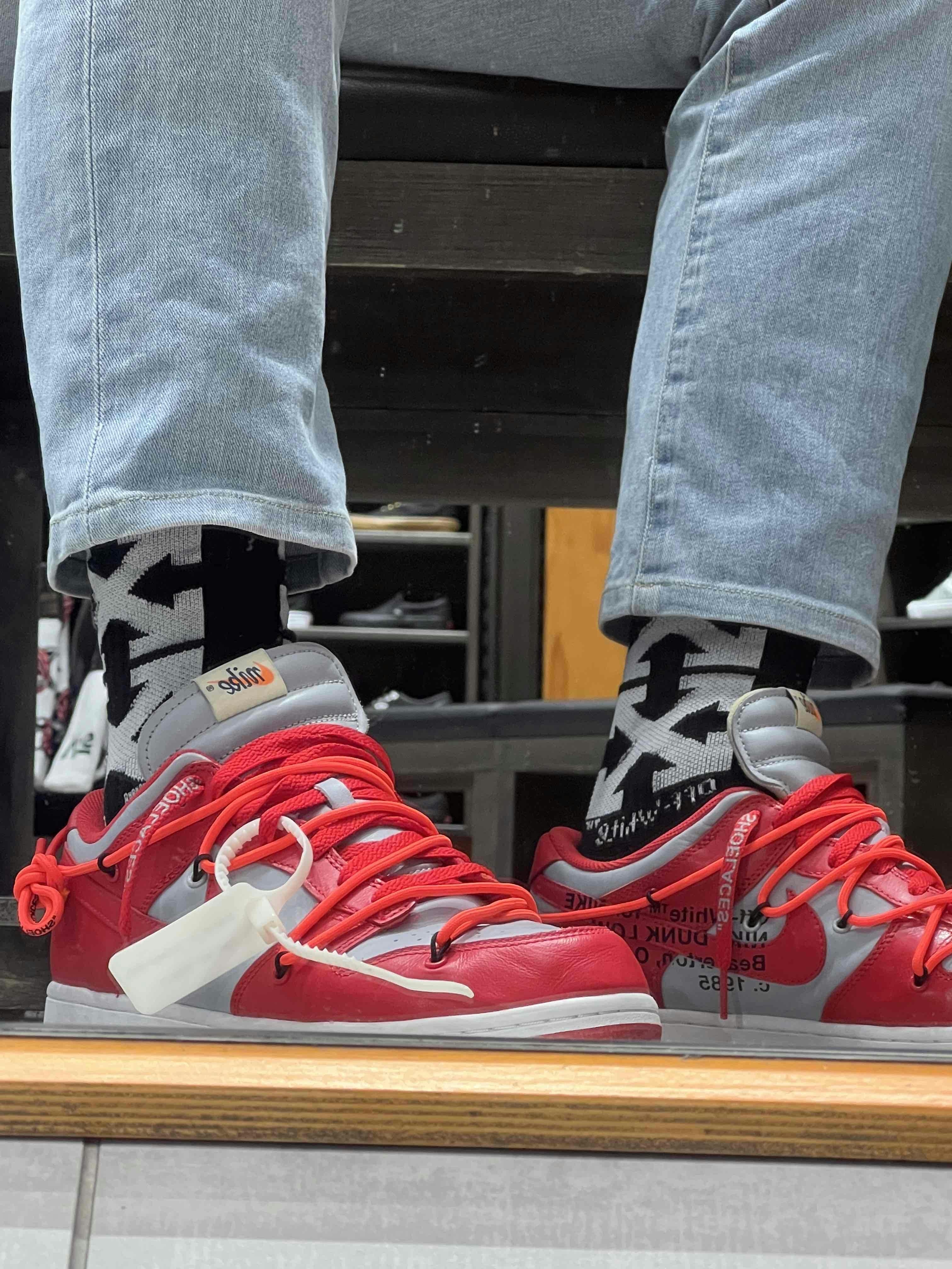 Off-White x Nike Dunk Low 'University Red' CT0856-600