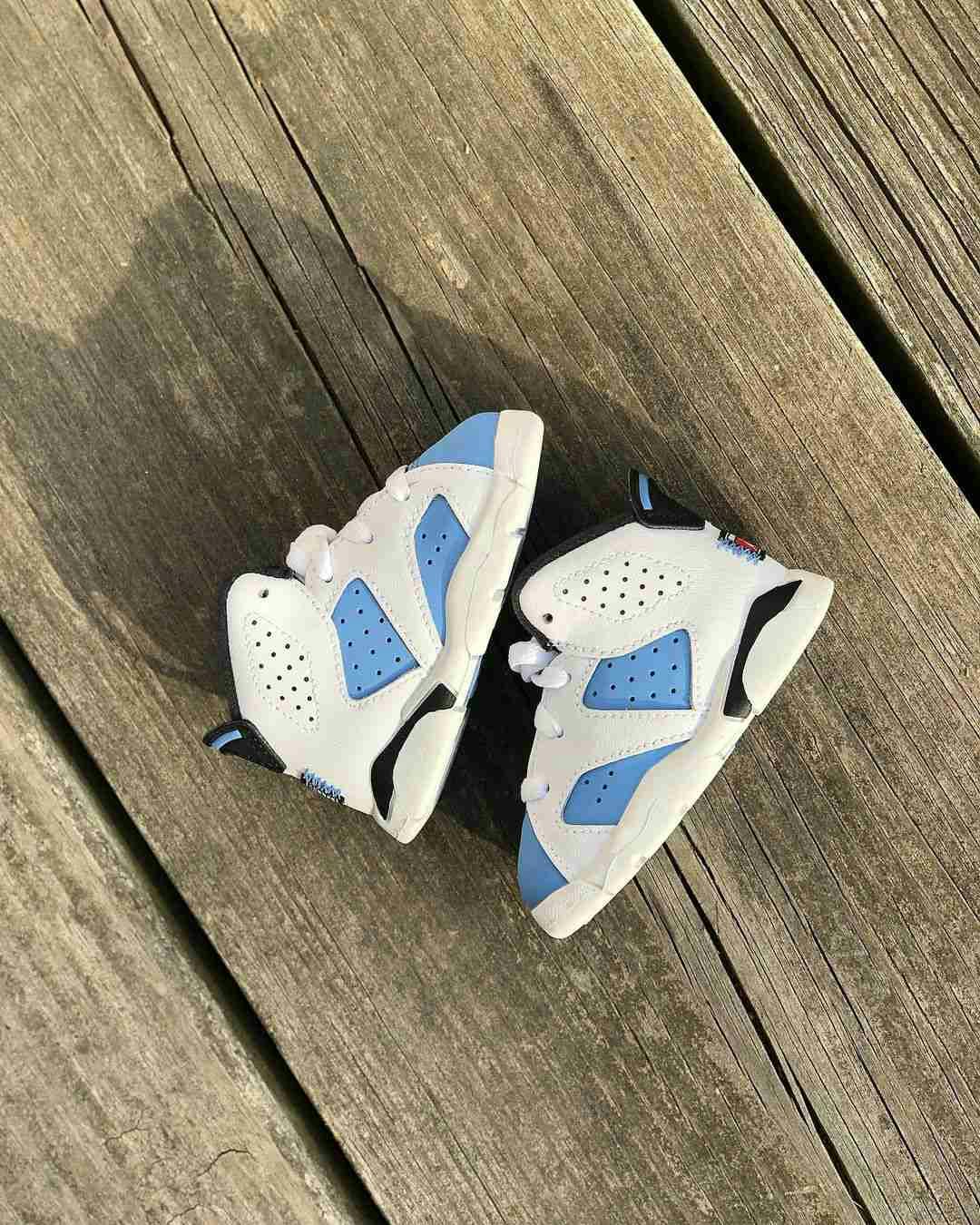 Air Jordan 6 Retro UNC Home