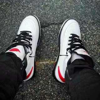 Air Jordan 2 Retro OG 'Chicago' (2022) DX2454-106 Air Jordan 2 Retro OG 'Chicago' (2022) DX2454-106