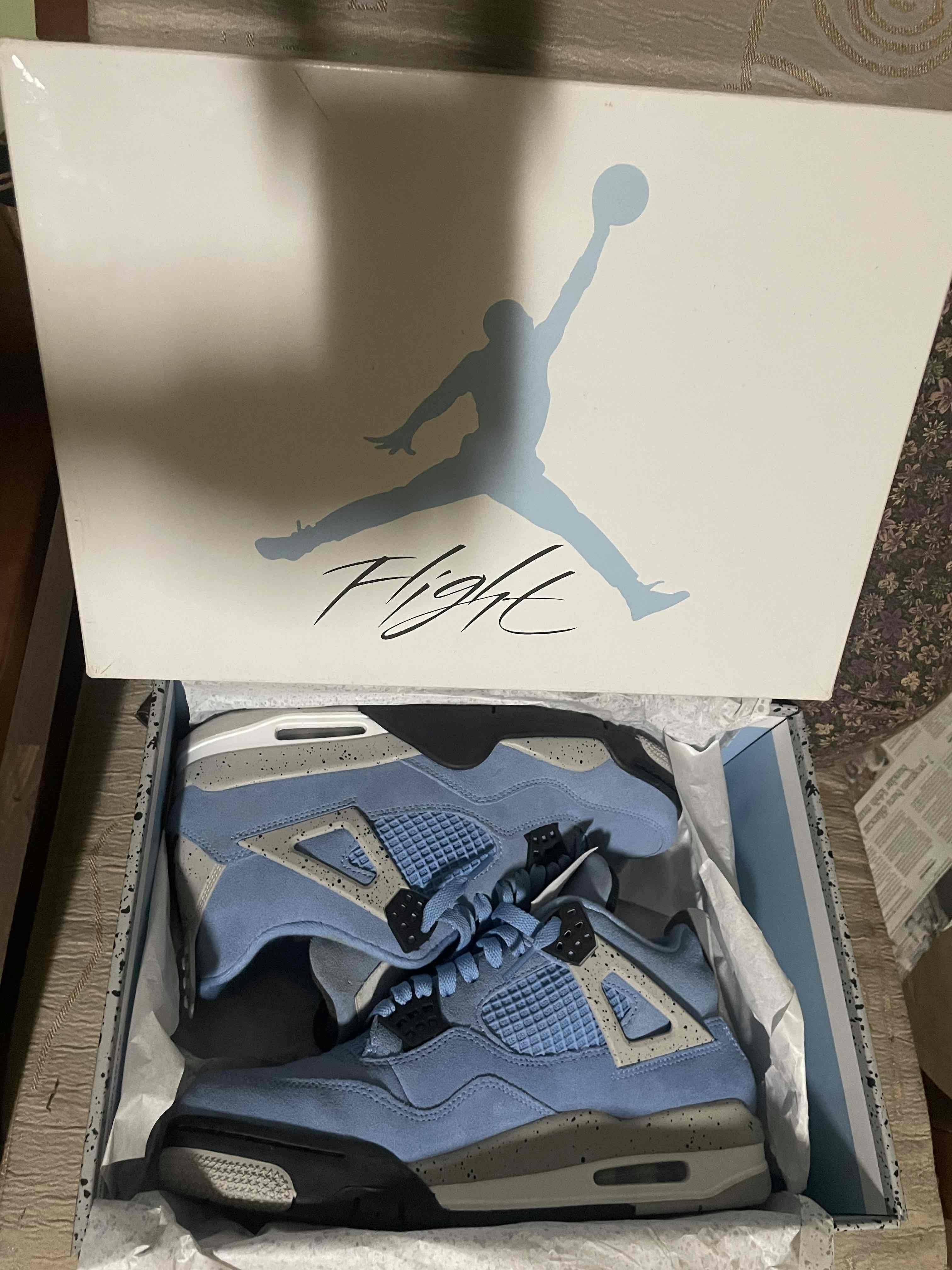 Air Jordan 4 Retro 'University Blue' CT8527-400