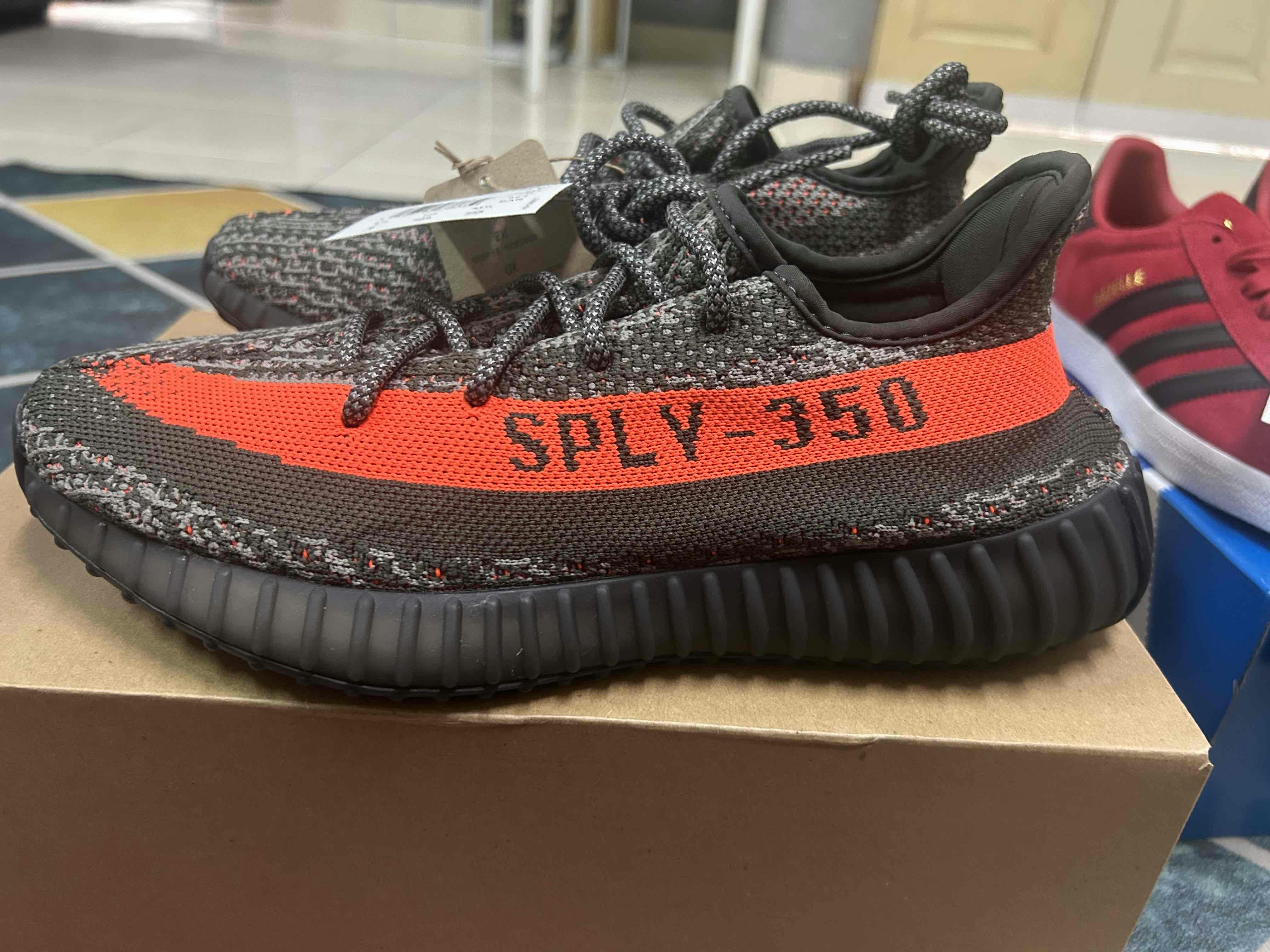 adidas Yeezy Boost 350 V2 'Carbon Beluga' HQ7045