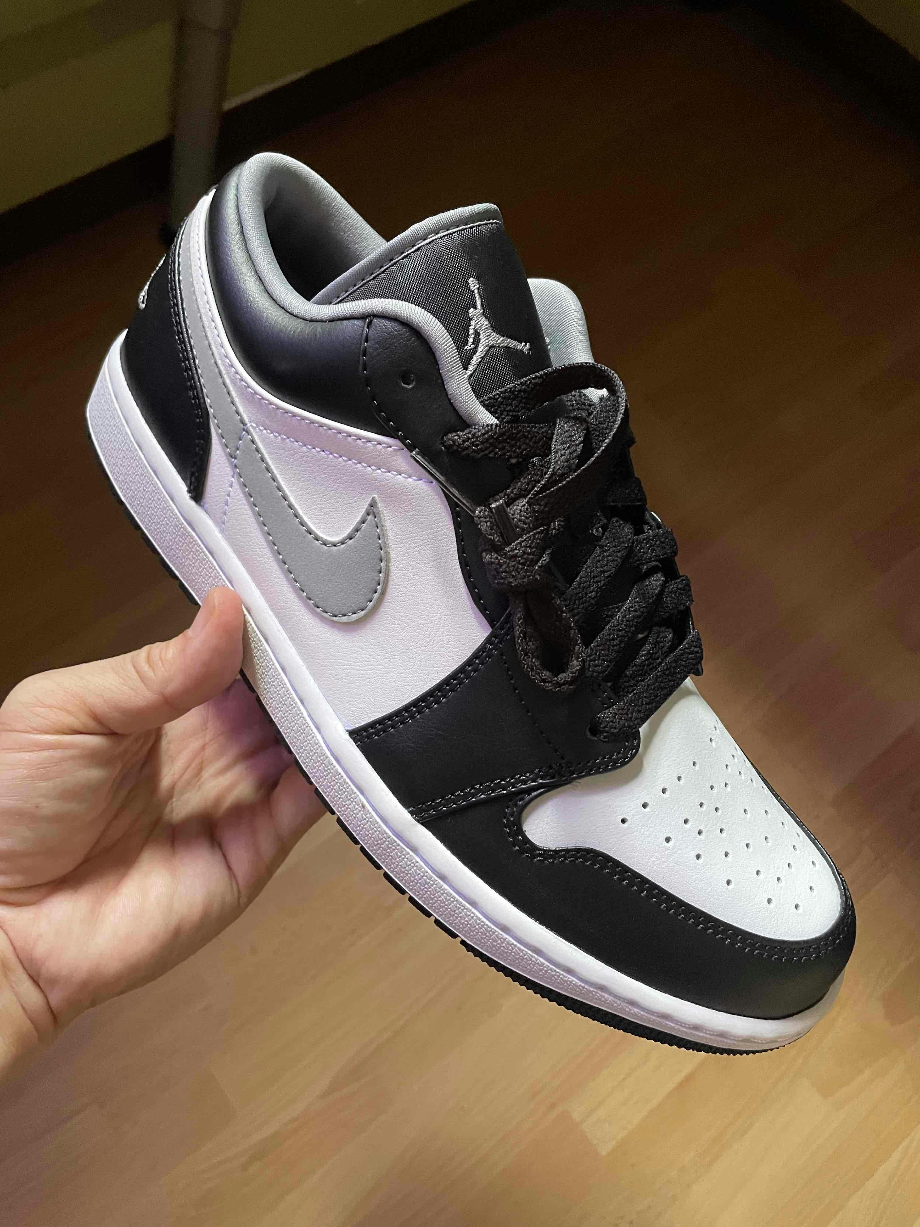 Air Jordan 1 Low 'Black Medium Grey' 553558-040