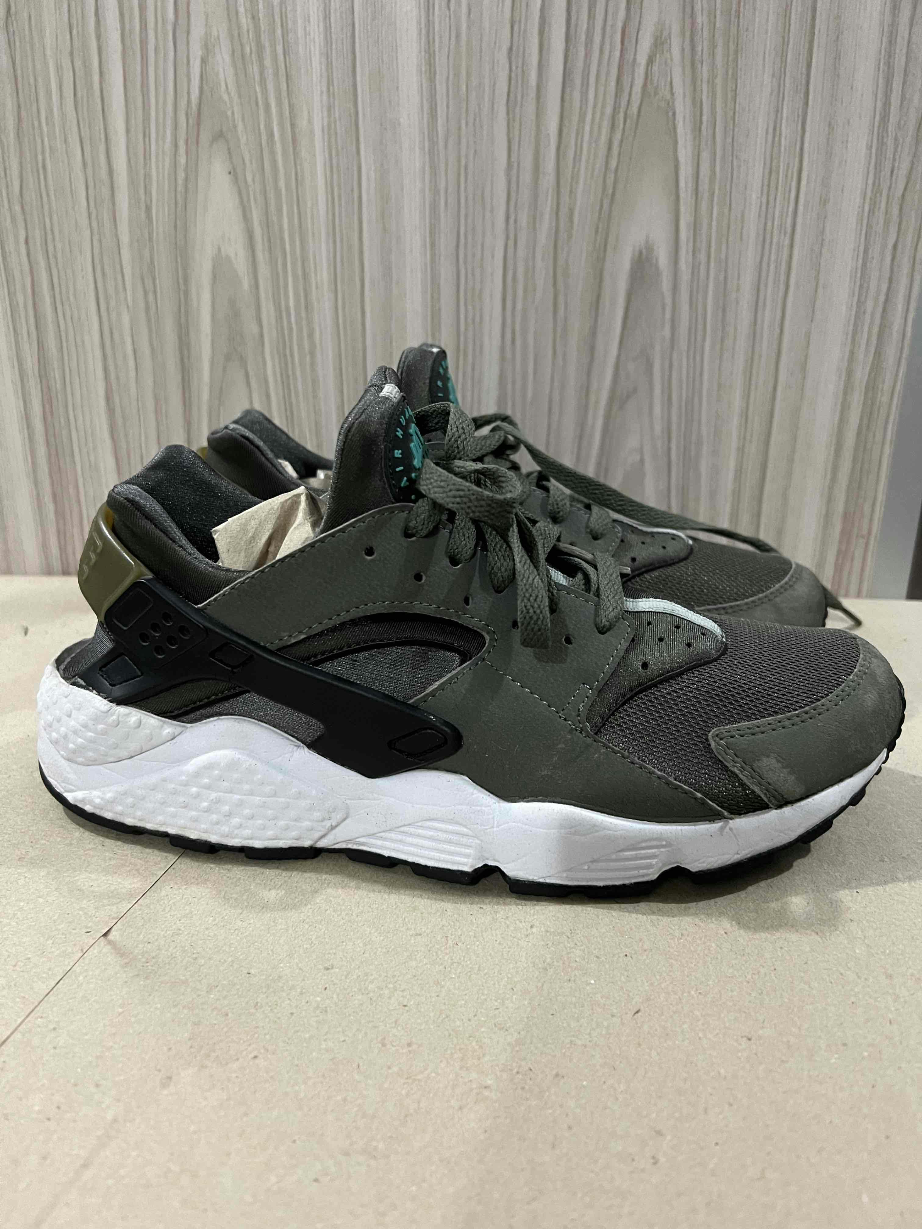 Stüssy x Nike Air Huarache LE 'Dark Olive' 2021 DD1381-300