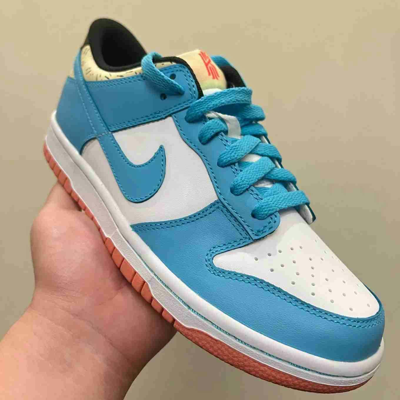 (Grade School) Kyrie Irving x Nike Dunk Low SE 'Baltic Blue Gum' DN4179-400