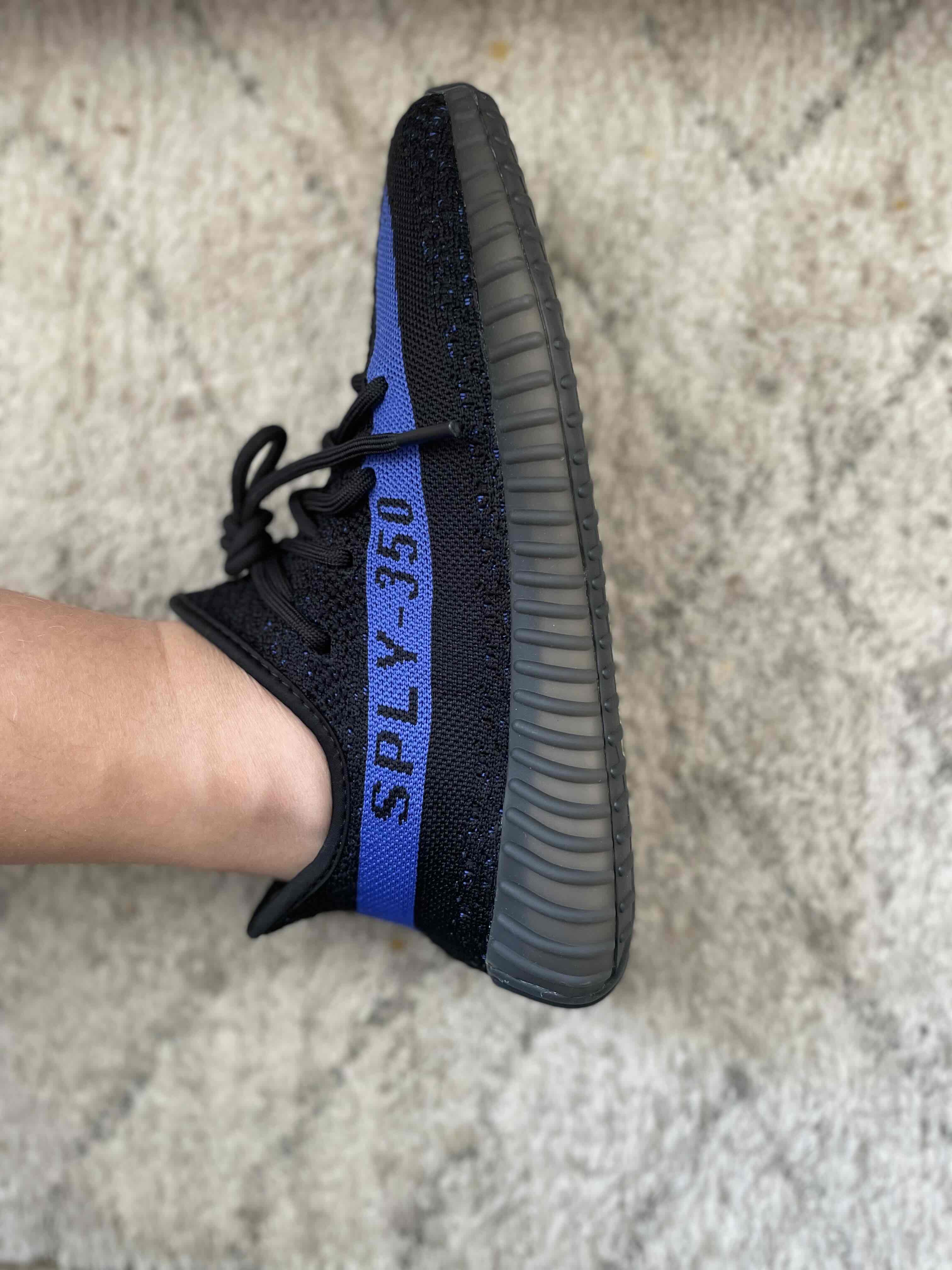 Blue yeezy outlet boost 350