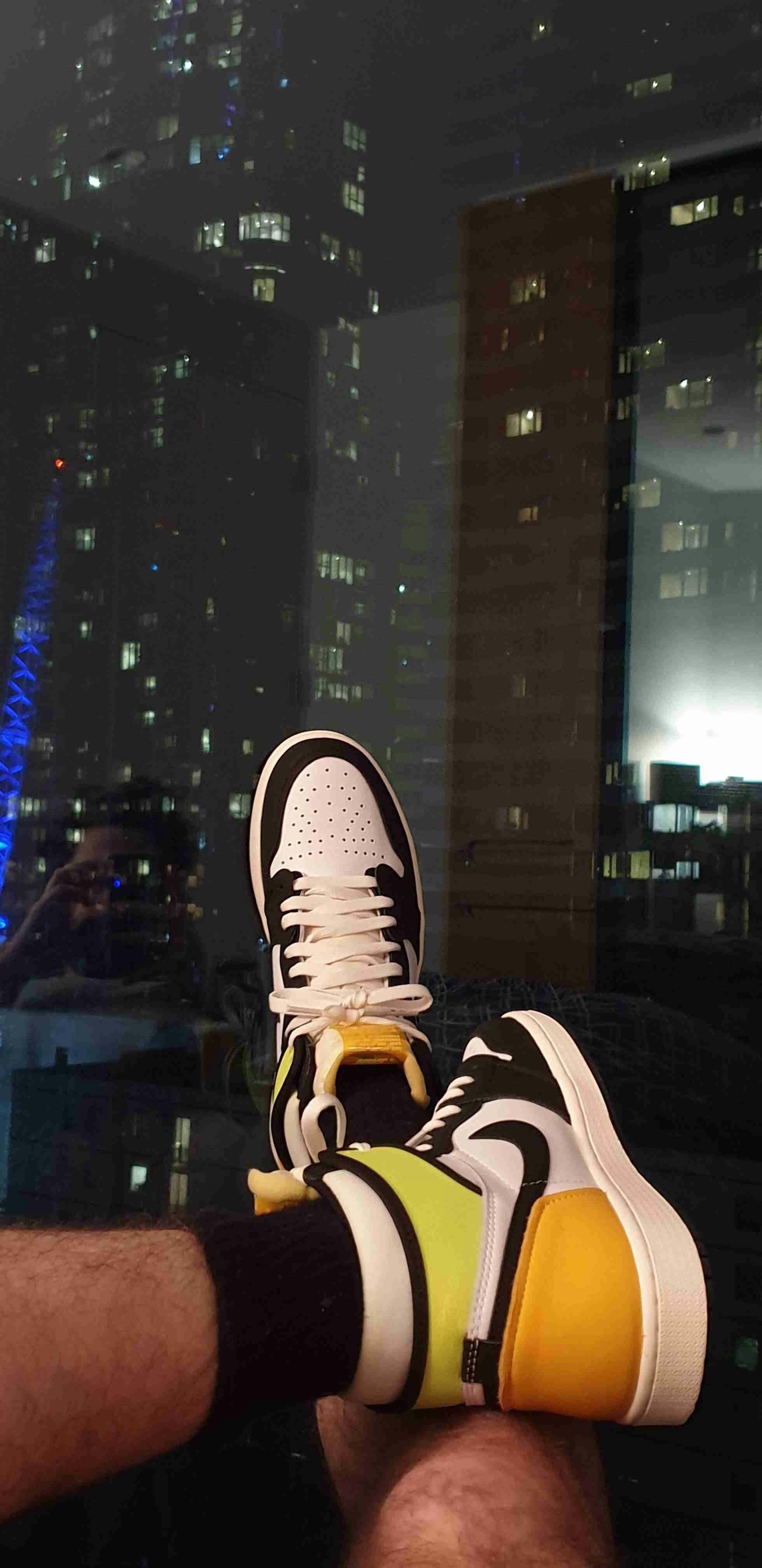 Air Jordan 1 Retro High OG 'Volt Gold' 555088-118