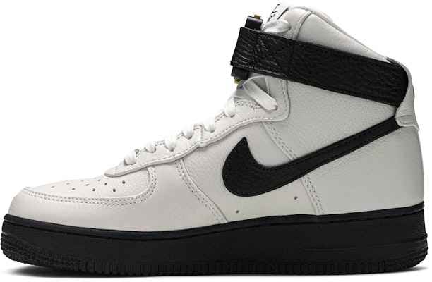 1017 ALYX 9SM x Nike Air Force 1 High 'Blanco Negro' CQ4018-101 Lookbook 1017 ALYX 9SM x Nike Air Force 1 High 'Blanco Negro' CQ4018-101