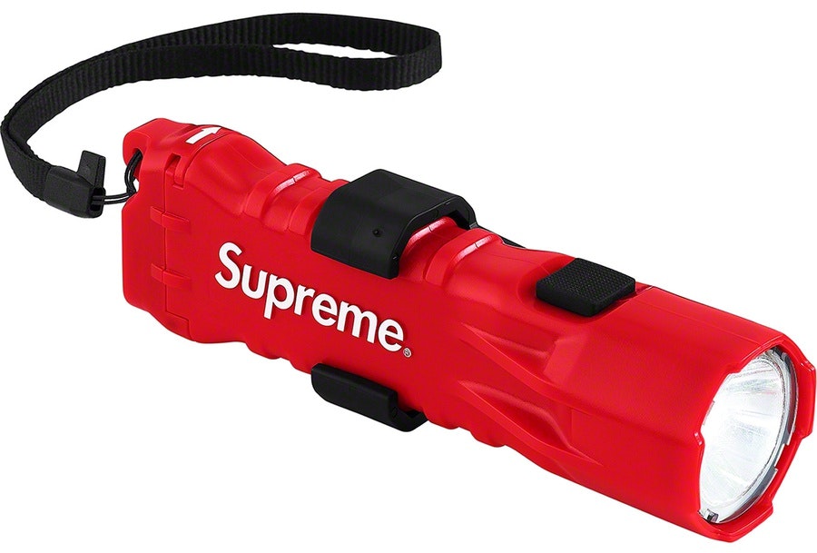 supreme-pelican-3310-pl-flashlight-red