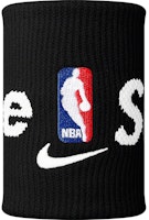 Muñequera Negra Supreme x Nike NBA Lookbook Muñequera Negra Supreme x Nike NBA