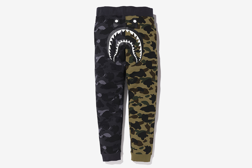 BAPE x NEIGHBORHOOD Split Camo Shark Sweatpants Black Green