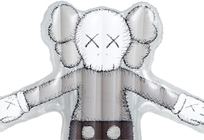 KAWS ホリデー コンパニオン クリアフロート
Order KAWS ホリデー コンパニオン クリアフロート
