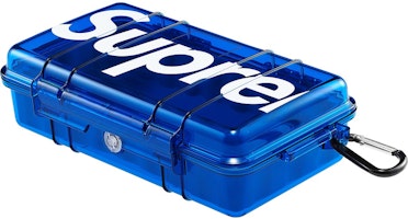 Supreme Pelican 1060 Case Blue Supreme Pelican 1060 Case Blue