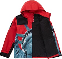 Supreme x The North Face Jaket Gunung Patung Liberty Merah Order Supreme x The North Face Jaket Gunung Patung Liberty Merah