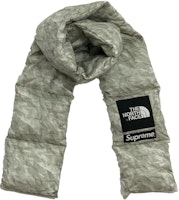 Supreme x The North Face Paper Print 700 ‘Fill Down Scarf Paper Print Supreme x The North Face Paper Print 700 ‘Fill Down Scarf Paper Print