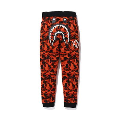 BAPE XO Camo Shark Slim Sweat Pants Orange
