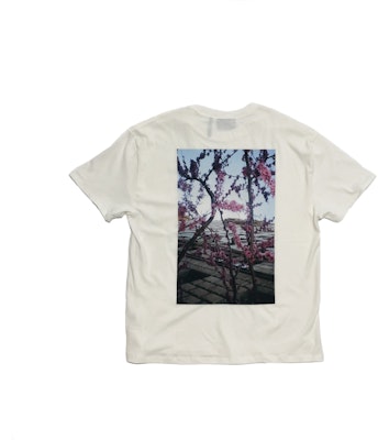 Fear of God ESSENTIALS Photo T-Shirt White Order Fear of God ESSENTIALS Photo T-Shirt White