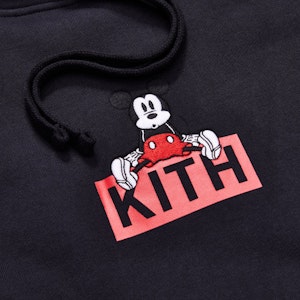 KITH x Disney Logo Mickey Hoodie Hitam - Klasik Duduk Lookbook KITH x Disney Logo Mickey Hoodie Hitam - Klasik Duduk