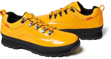 Supreme x Timberland Kulit Patent Euro Hiker Low 'Kuning' Order Supreme x Timberland Kulit Patent Euro Hiker Low 'Kuning'