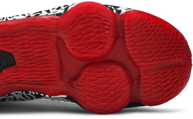 나이키 르브론 17 '르브론 4 그라피티' CT6047-100/CT6052-100 Purchase 나이키 르브론 17 '르브론 4 그라피티' CT6047-100/CT6052-100