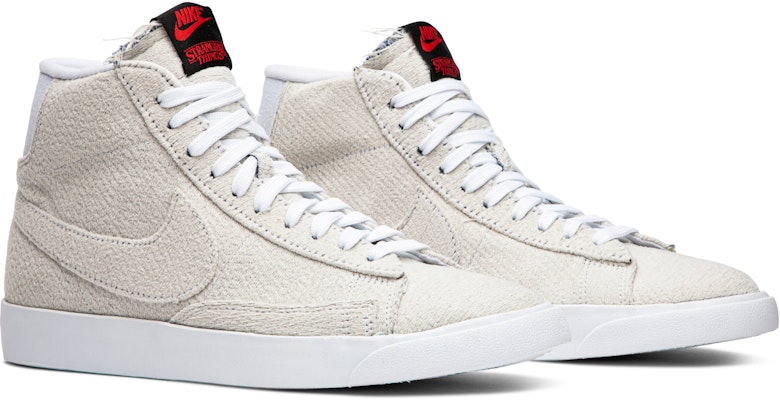 Nike stranger things 2025 blazer upside down