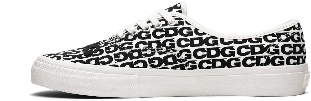 Comme des Garçons x Vans Authentic 'CDG' VN0A33TASHM Lookbook Comme des Garçons x Vans Authentic 'CDG' VN0A33TASHM