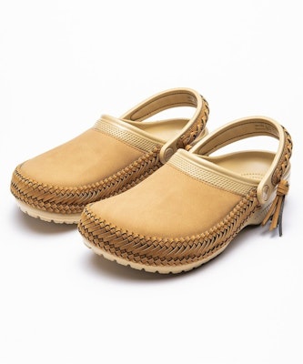 Journal Standard x Crocs Kulit Crocs Clog 'Wheat' Order Journal Standard x Crocs Kulit Crocs Clog 'Wheat'