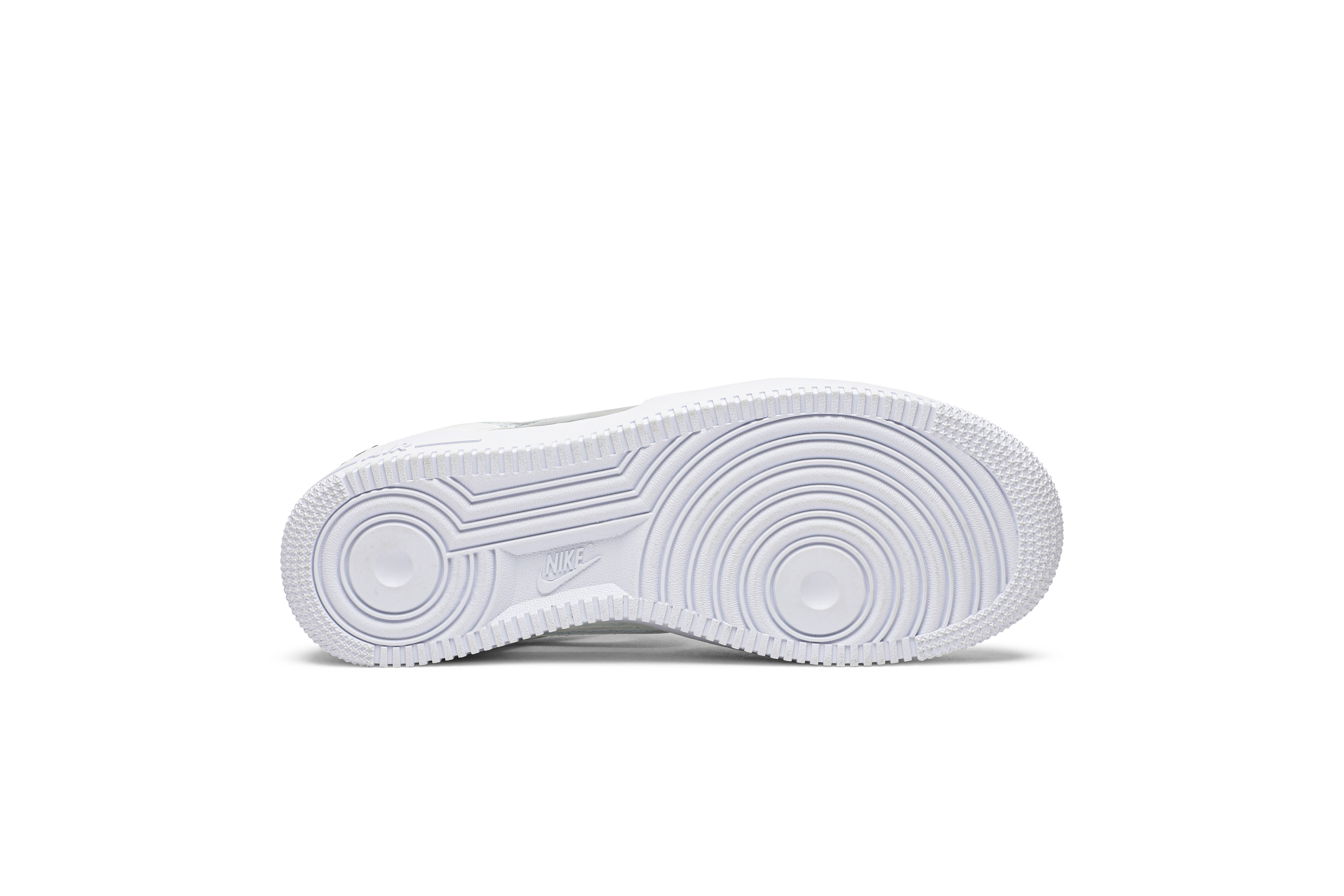 olivia kim air force 1 betty boop