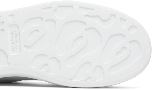 Alexander McQueen Oversized Sneaker 'White' 2019 Kasut Putih Lelaki/Wanita 553680WHGP59000 Purchase Alexander McQueen Oversized Sneaker 'White' 2019 Kasut Putih Lelaki/Wanita 553680WHGP59000