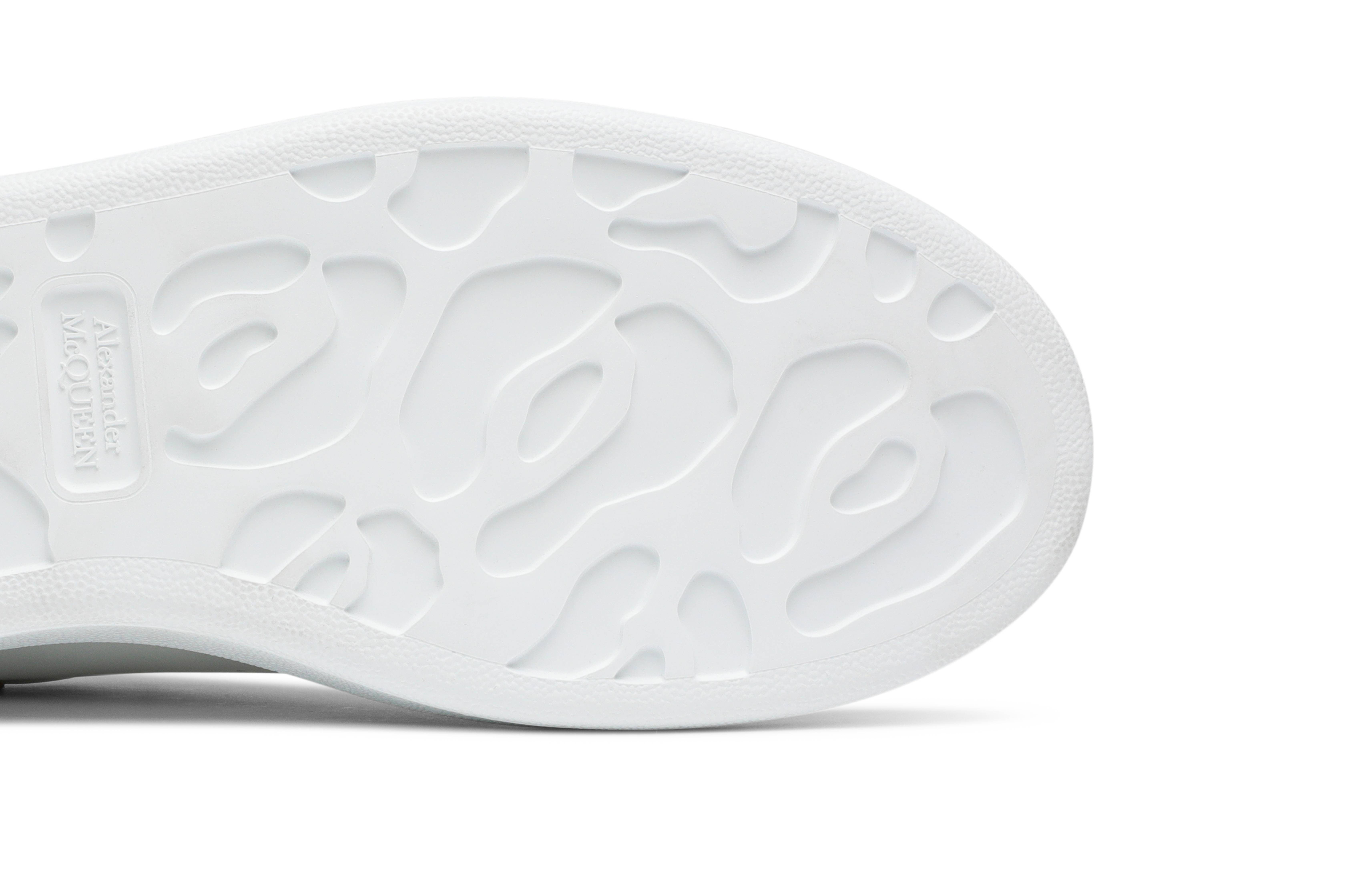 Purchase (W) 알렉산더 맥퀸 오버사이즈 스니커즈 '화이트 라이트 골드' 553770WHFBU9075