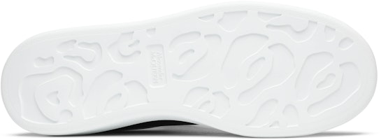 (W) アレキサンダー・マックイーン オーバーサイズスニーカー 黒白 553770WHGP51070 Shop (W) アレキサンダー・マックイーン オーバーサイズスニーカー 黒白 553770WHGP51070