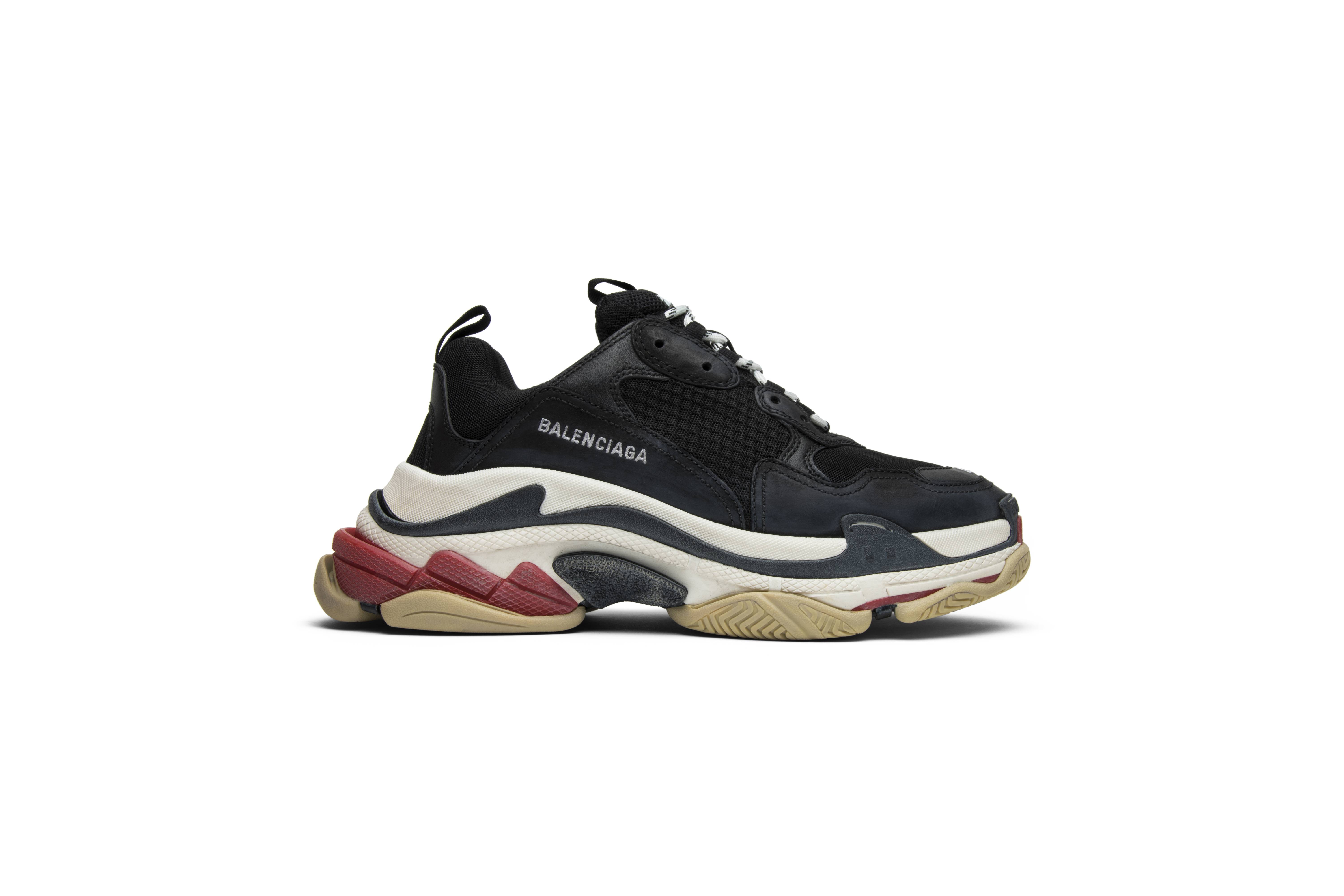 Buy 巴黎世家 Triple S 黑色運動鞋（2018）512175-W09O1-1000