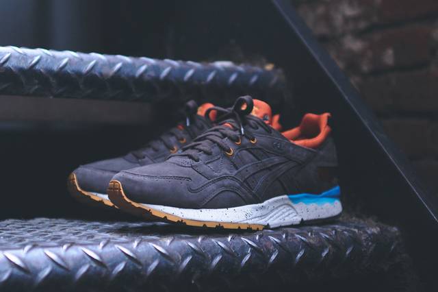 Details for LimitEDitions x ASICS Gel Lyte 5 'Surredaliste' Sepatu Sneaker H50QK-2828