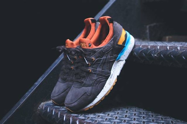 LimitEDitions x ASICS Gel Lyte 5 'Surredaliste' Sepatu Sneaker H50QK-2828 Sizing LimitEDitions x ASICS Gel Lyte 5 'Surredaliste' Sepatu Sneaker H50QK-2828
