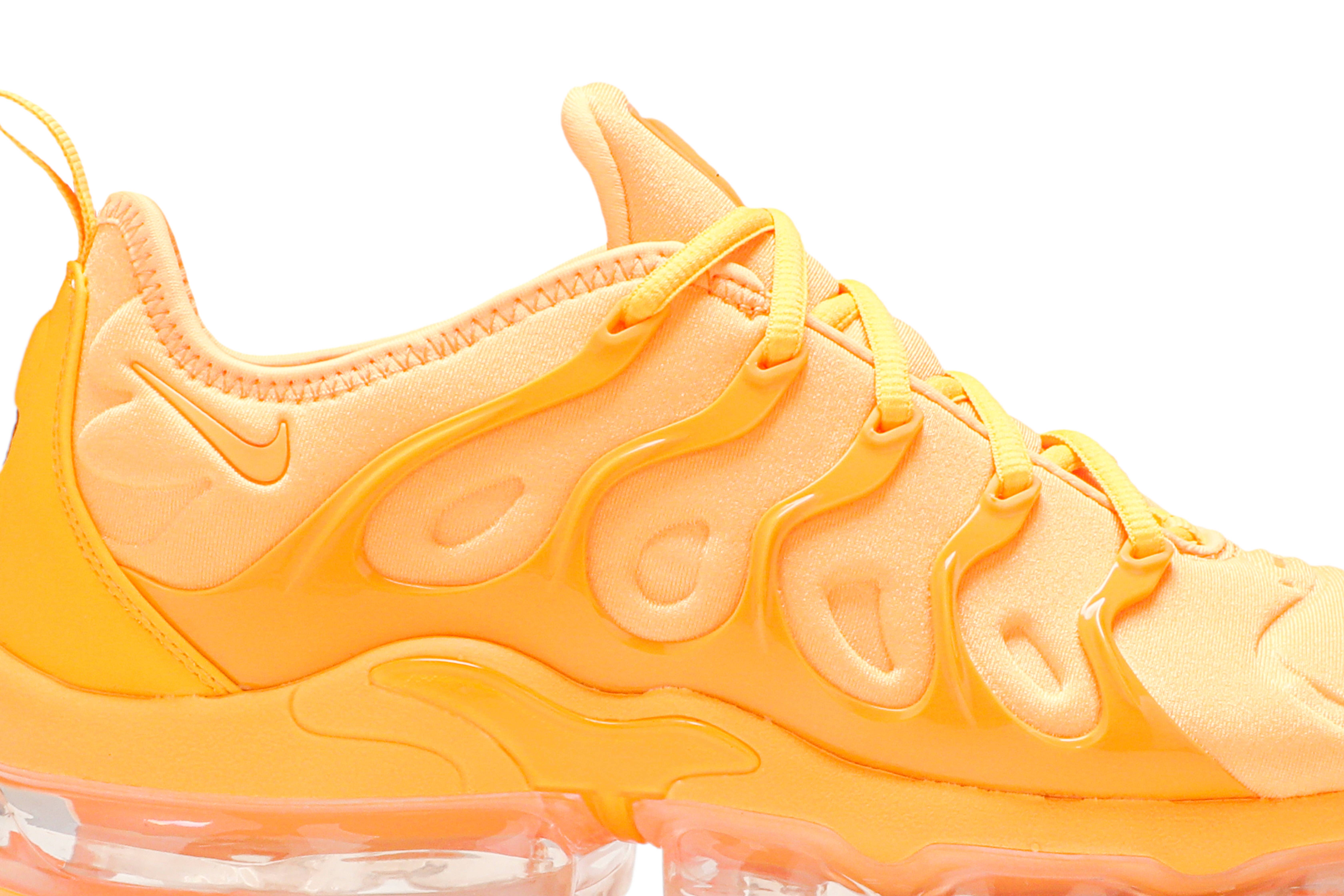 air max vapormax plus orange