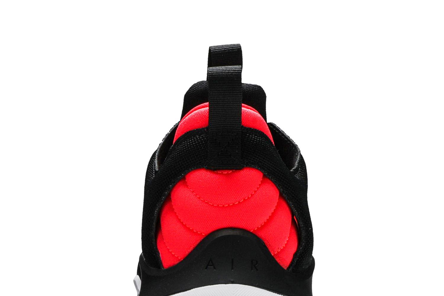 Sizing (W) Jordan Nike Air Max 200 XX 'Hitam Cerah Crimson' AV5186-002