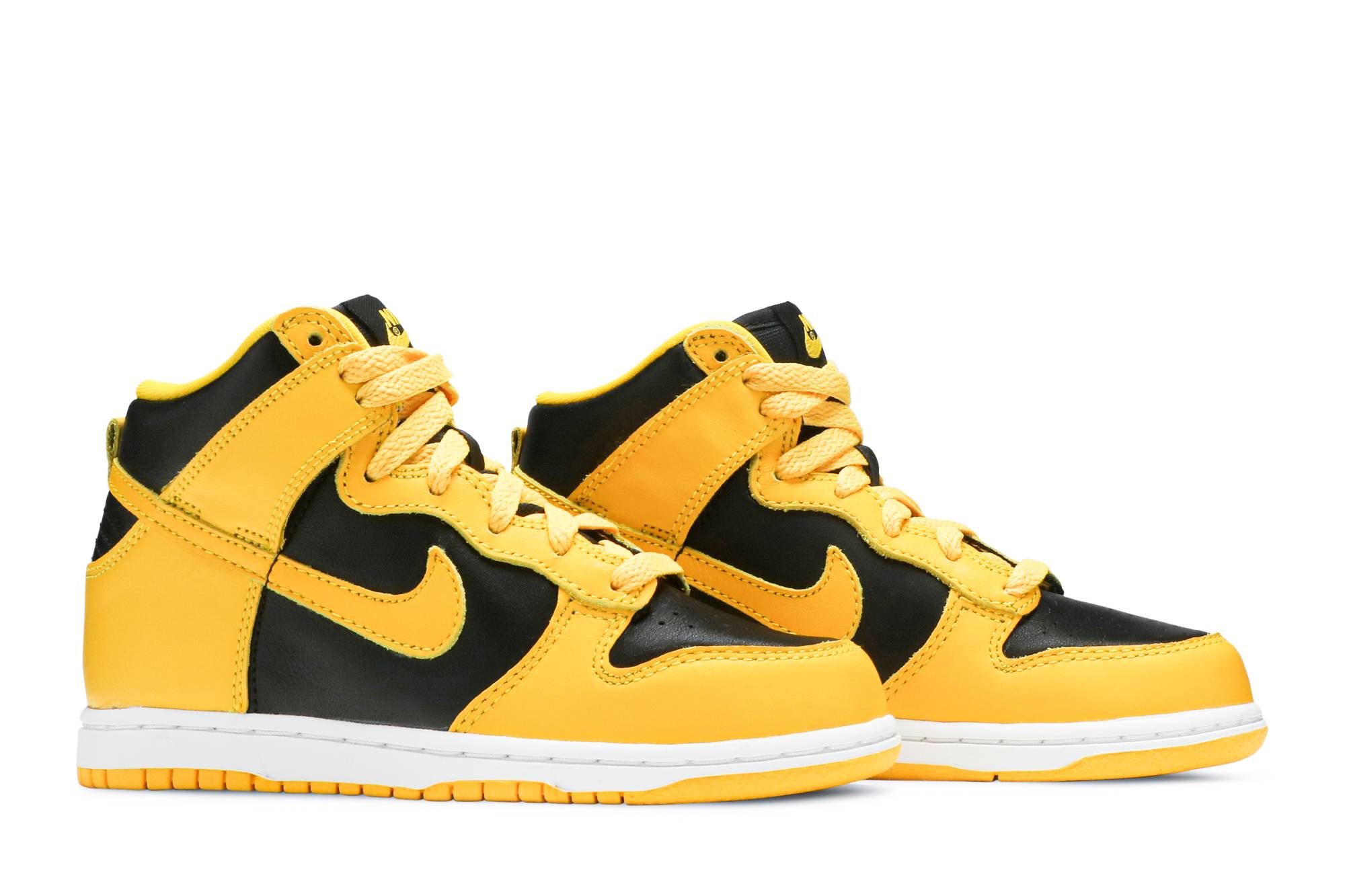dunk high iowa on feet