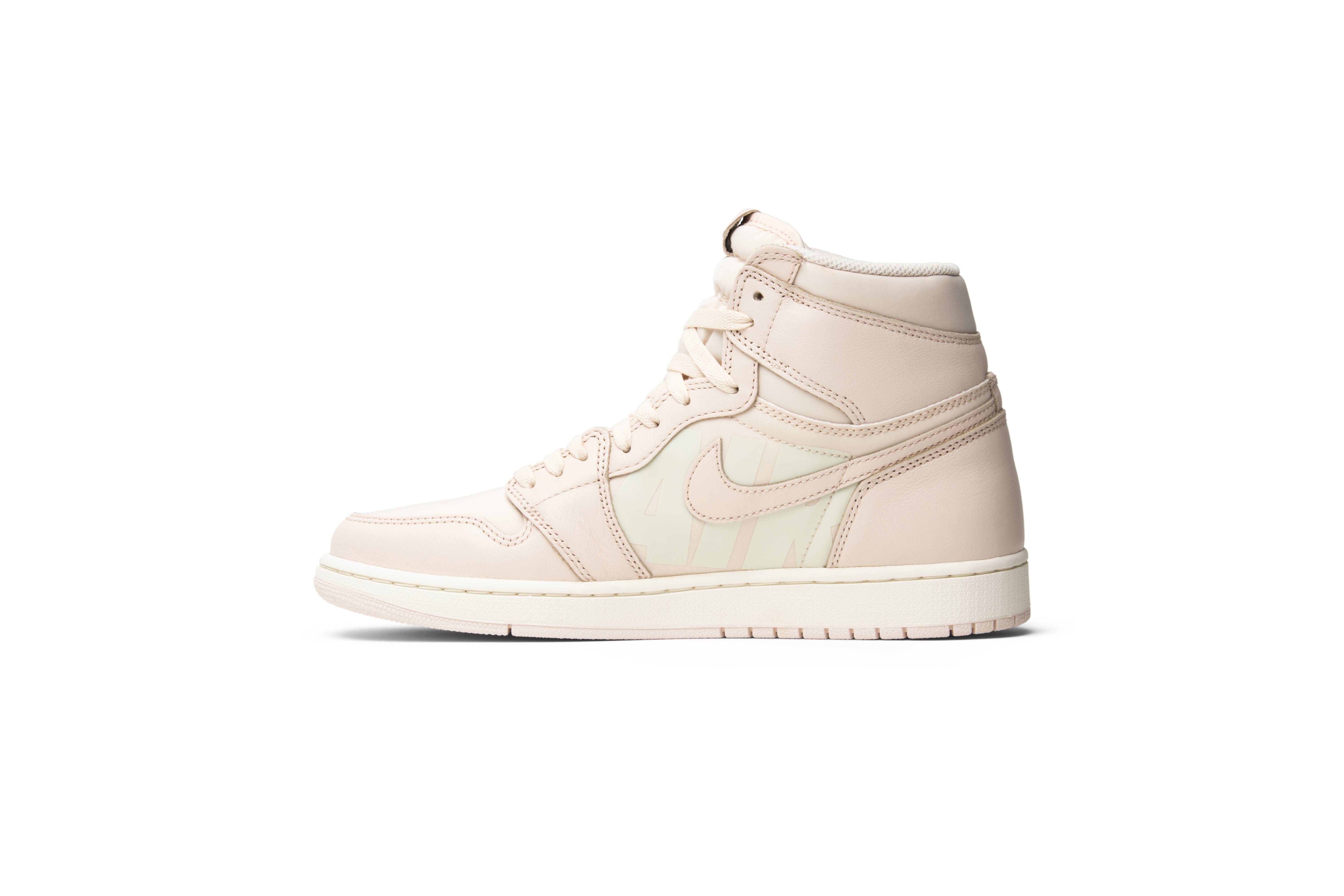 Air Jordan 1 Retro High OG 'Guava Ice 